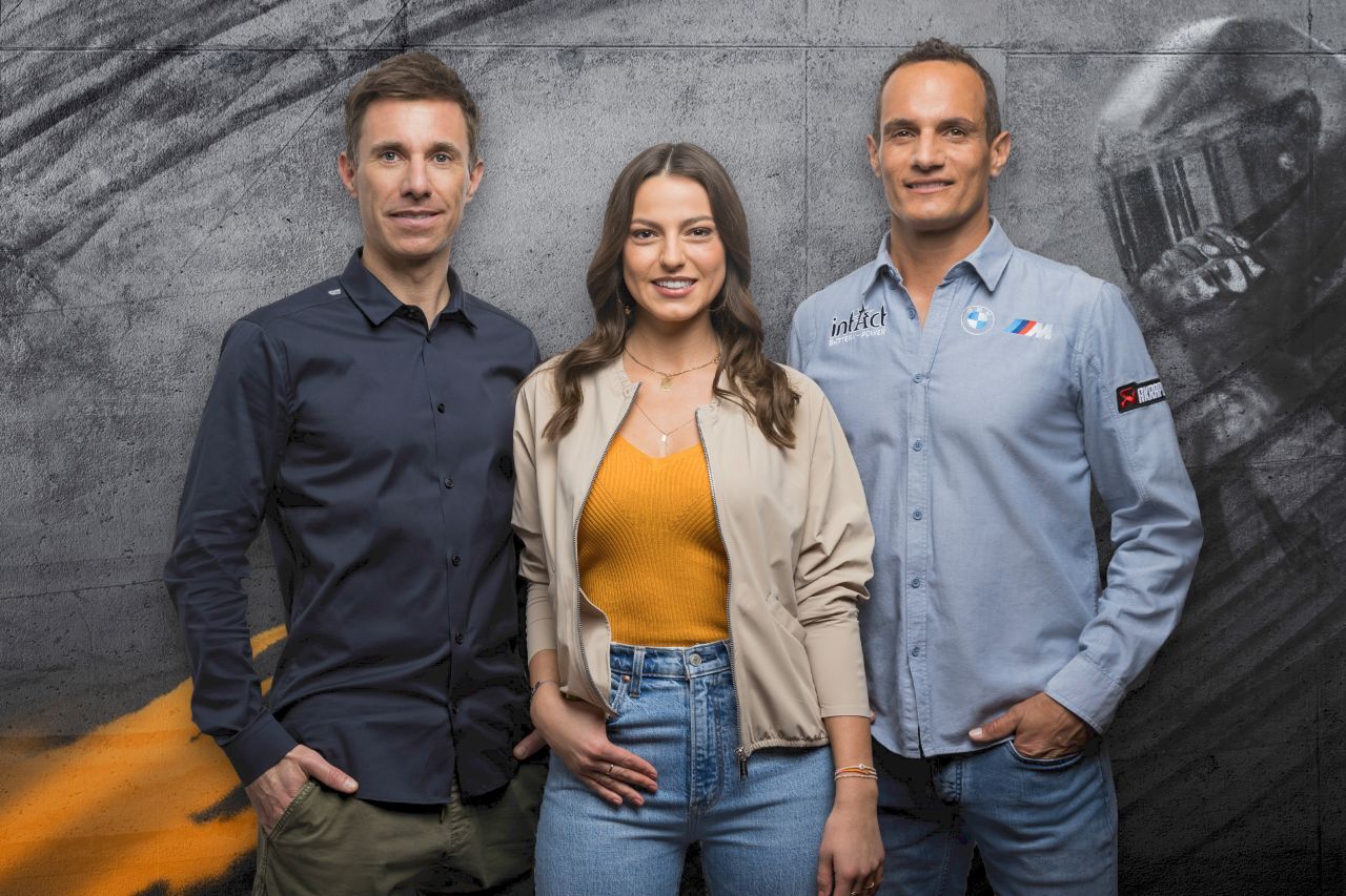 Christian Brugger, Alina Marzi und Alex Hofmann: Für Servus TV bei der MotoGP.