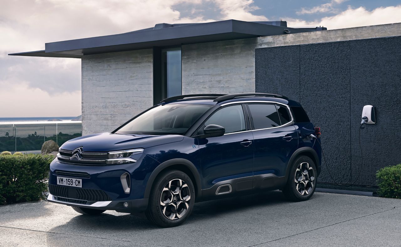 Koskas über das Citroen-Design (im BIld der C5 Aircross): „2025 werden alle Citroen-Modelle die gleiche visuelle Signatur an der Front und am Heck haben.