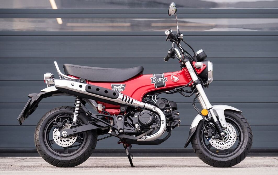 Honda ST 125 Dax