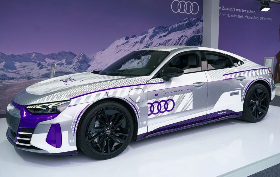 Audi RS e-tron GT ice race edition