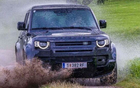 Erster Test: Land Rover Defender 110 V8 - Kraft auf Stelzen