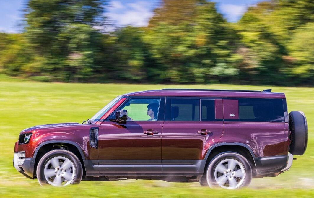 Land Rover Defender 130