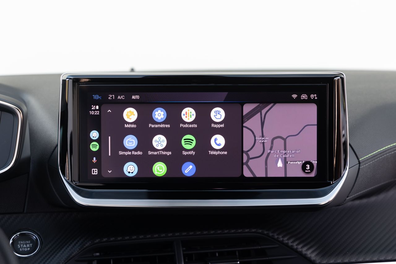 Neues Infotainment-System mit 10-Zoll-Touchsreen.