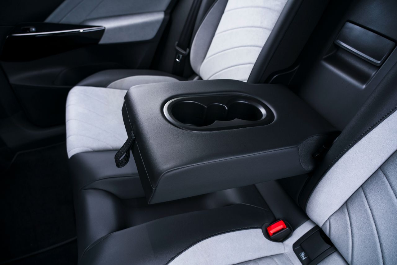 Die Fondpassagiere genießen viel Beinfreiheit.