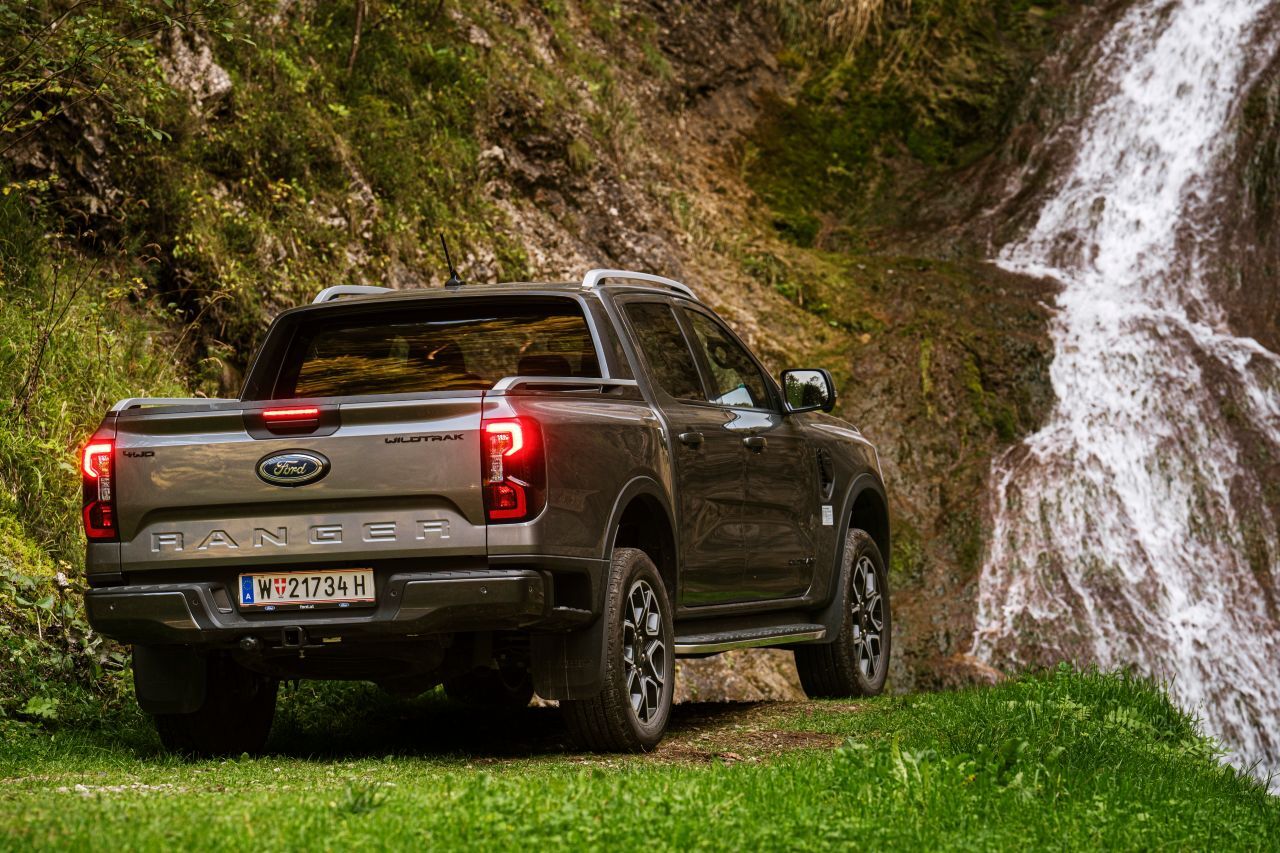 Wenn man sich die Offroad-Eigenschaften des Rangers ansieht, ist es fast überraschend, wie komfortabel sich dieser Ford fährt.