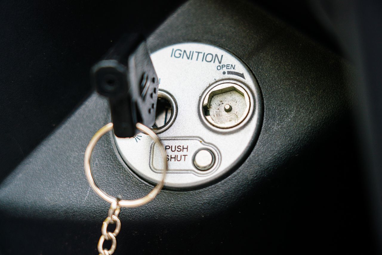 Schlüssel-Paneel mit integriertem Diebstahlschutz.