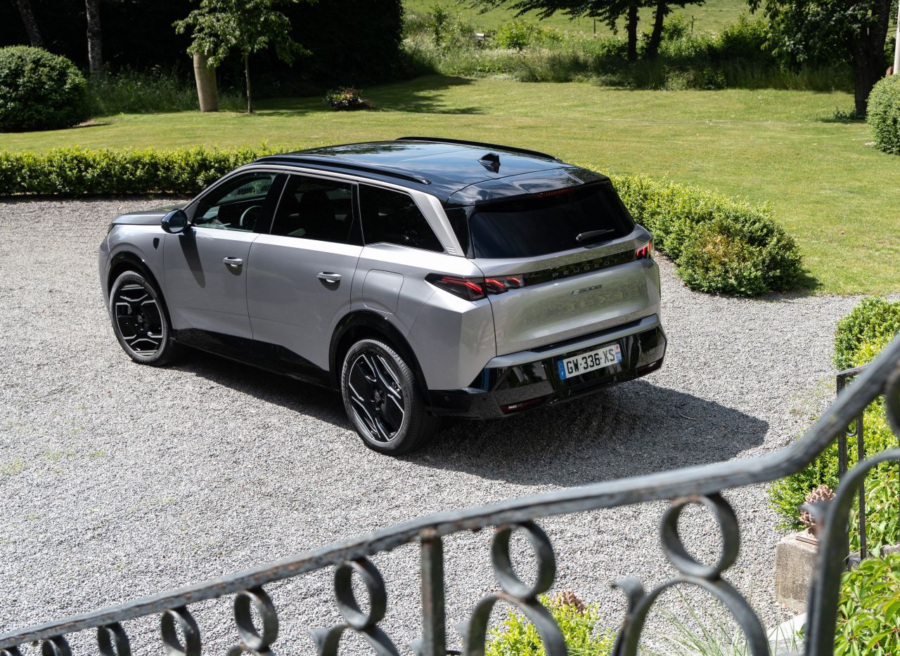 Peugeot 5008 oder die Kunst, ein 4,80-Meter-SUV so zu verpacken, dass es fesch, kompakt und unprotzig dasteht.