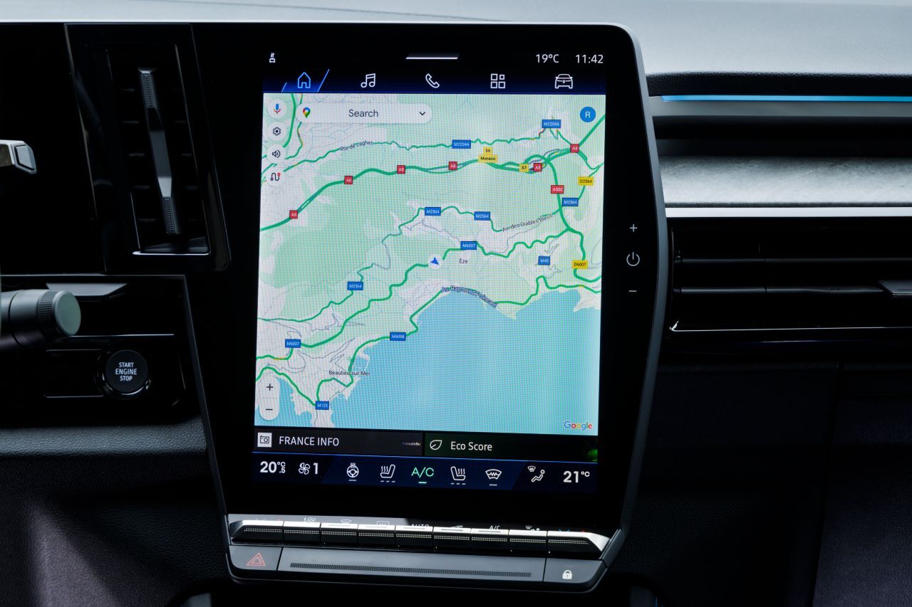 Googkle Maps fix installiert: Die Multimedia-Software wurde zusammen mit Google entwickelt und funktioniert dementsprechend – sehr gut.