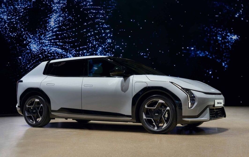 Kia EV4