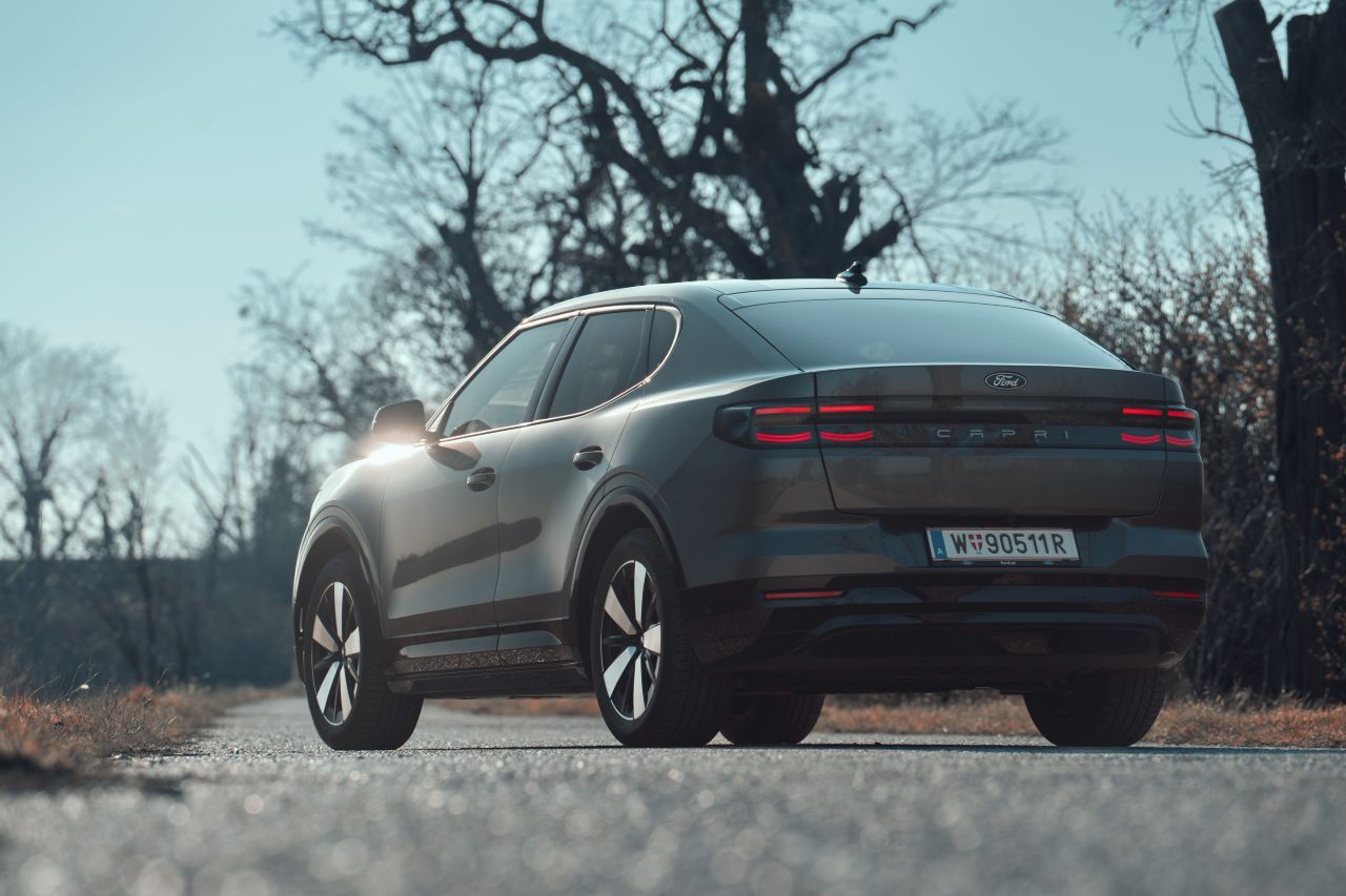 Fließheck-Crossover: Soweit es die technischen Verwandschaftsverhältnisse zu VW zuließen, wurde das Außendesign individuell gestaltet.
