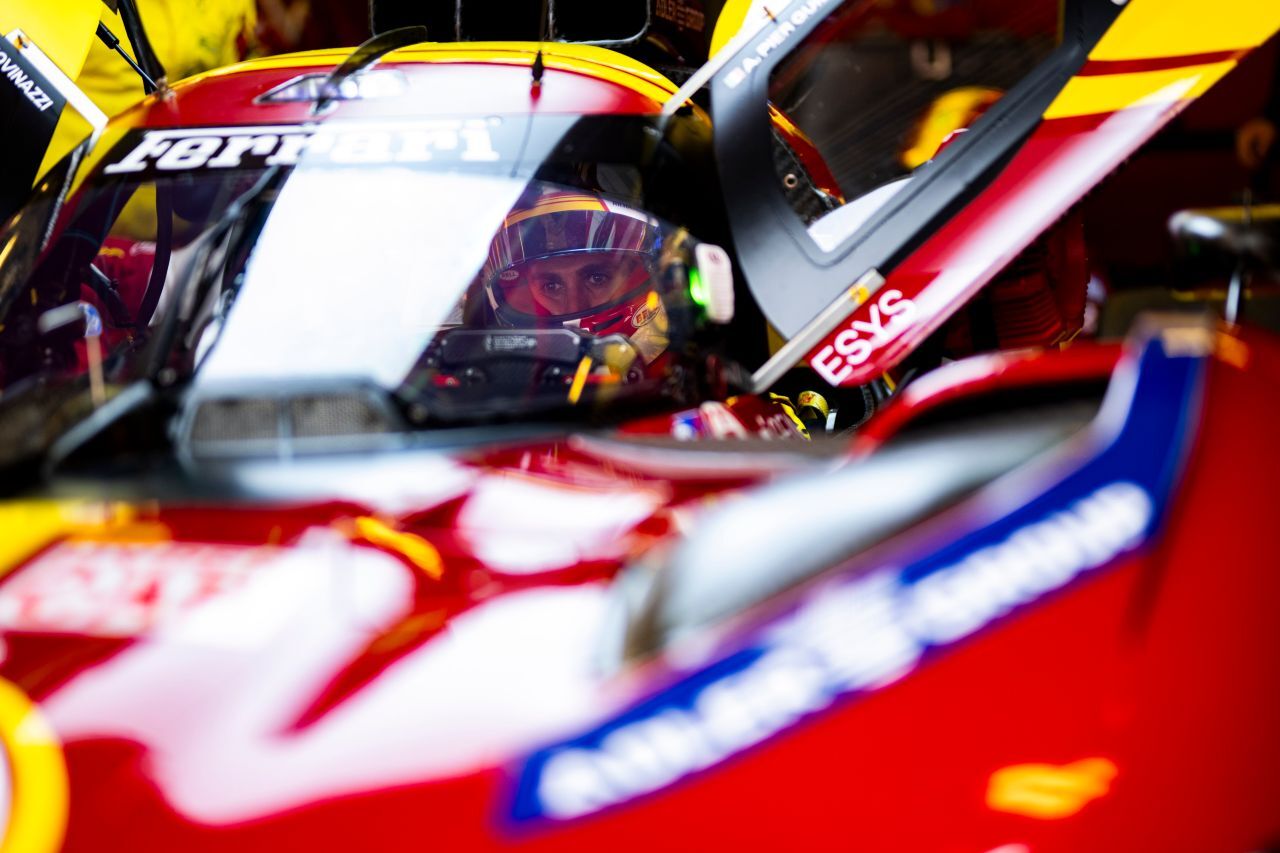 Favorit: Ferrari, hier mit Vorjahressieger Antonio Giovinazzi.