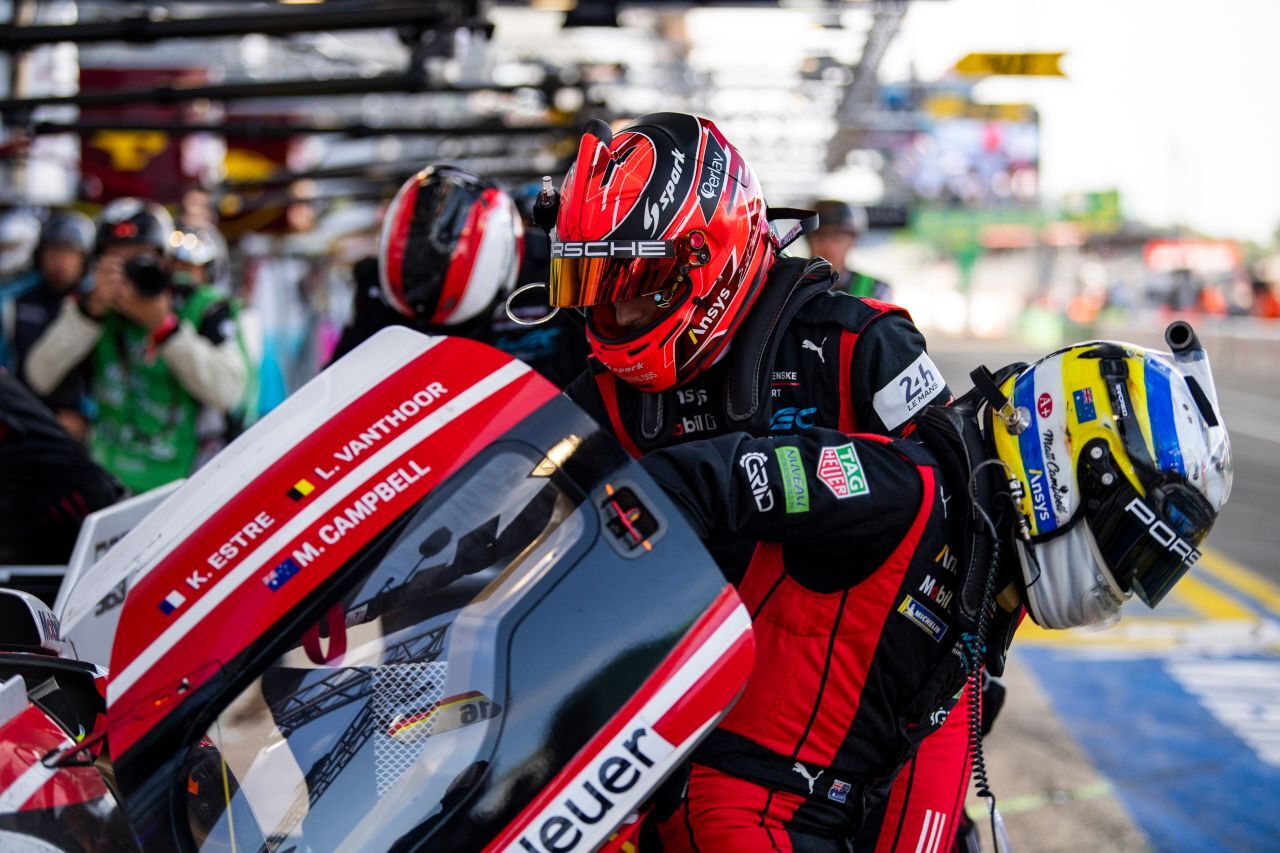 Fahrerwechsel im besten Porsche-Hypercar rund um Laurens Vanthoor, Kevin Estre und Matt Campbell.