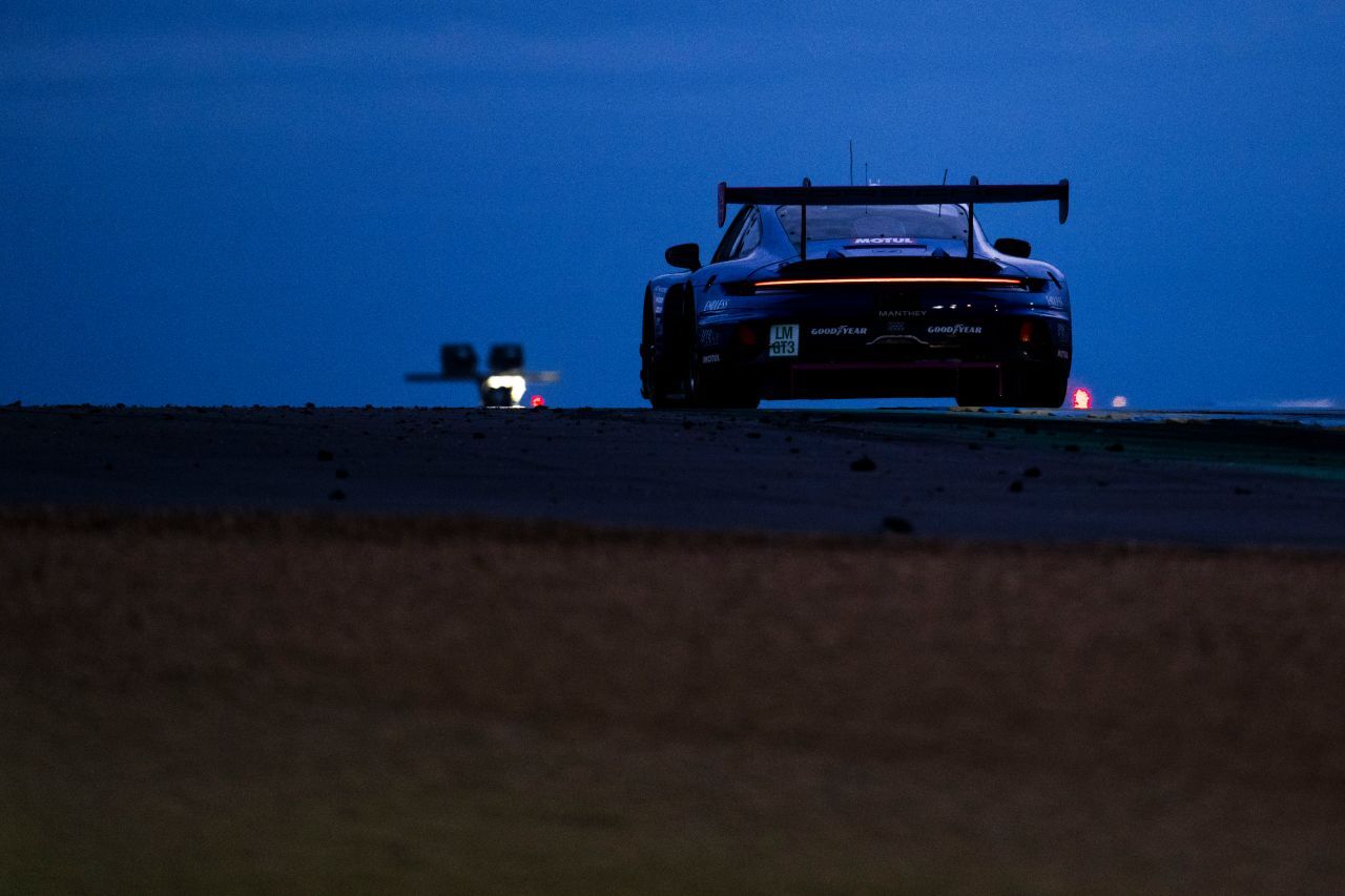 Klaus Bachler, IMSA-Führender, fuhr gewohnt stark und kam so trotz unerfahrener Teamkollegen auf den sechsten Platz in der Klasse.