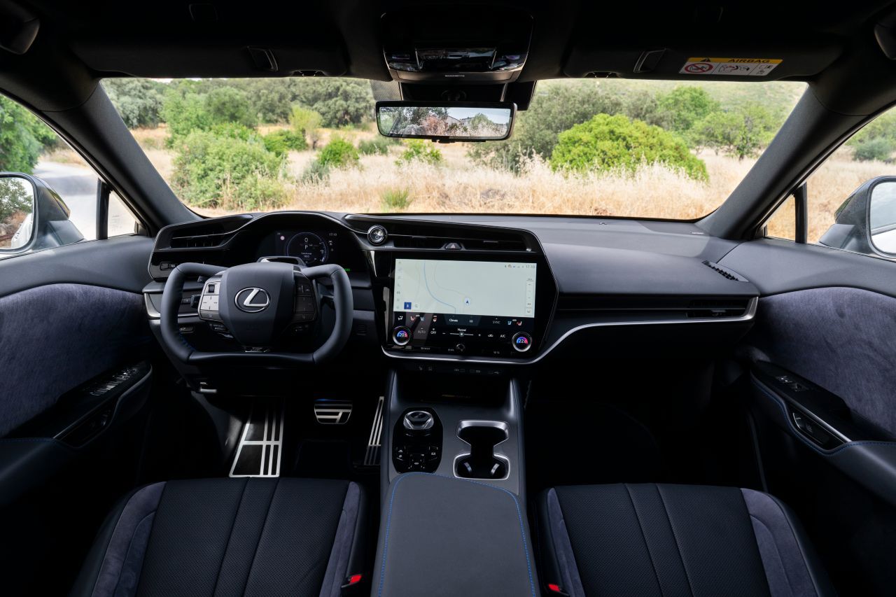 Digitales Upgrade: Infotainment-System der jüngsten Generation in der gesamten RZ-Baureihe – inklusive neuer, deutlich verbesserter Bedienlogik.