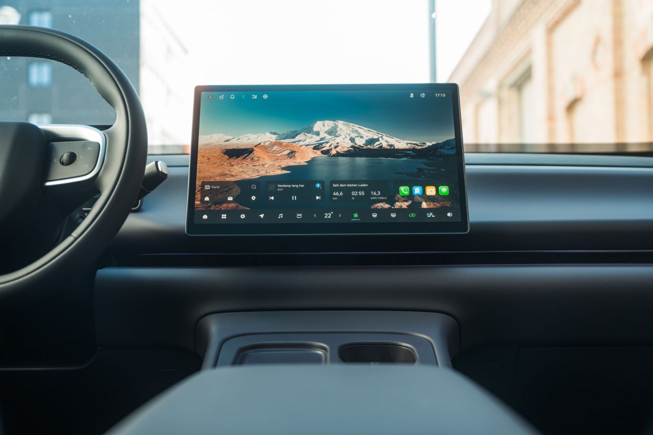 14,6-Zoll-HD-Zentraldisplay inklusive Navigationssystem.