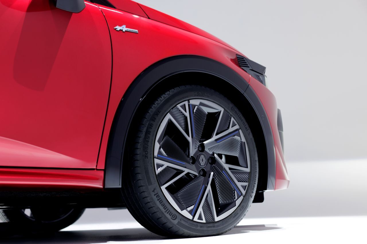 Ausstattungslinien: Evolution, Techno – und im Bild: Esprit Alpine.