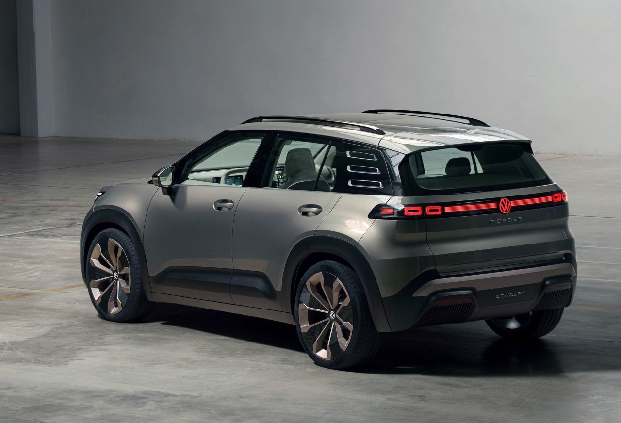 VW ID Cross Concept: Das seriennahe SUV mit schickem Auftritt und Innenraum ist 4,16 Meter kurz, kommt im Herbst 2026 und startet bei rund 25.000 Euro.