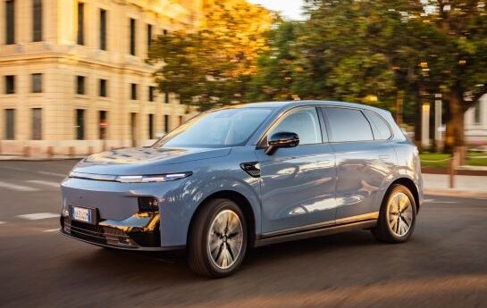 Der B10 ist geräumig und gut verarbeitet, ausreichend flott und sparsam. Das Hauptaugenmerk liegt auf der Elektronik. - Easy to use