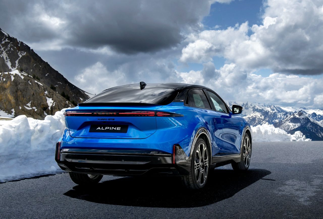 Eleganter Abschwung und viel Aerodynamik-Equipment: Der A390 setzt auf Windschlüpfrigkeit.