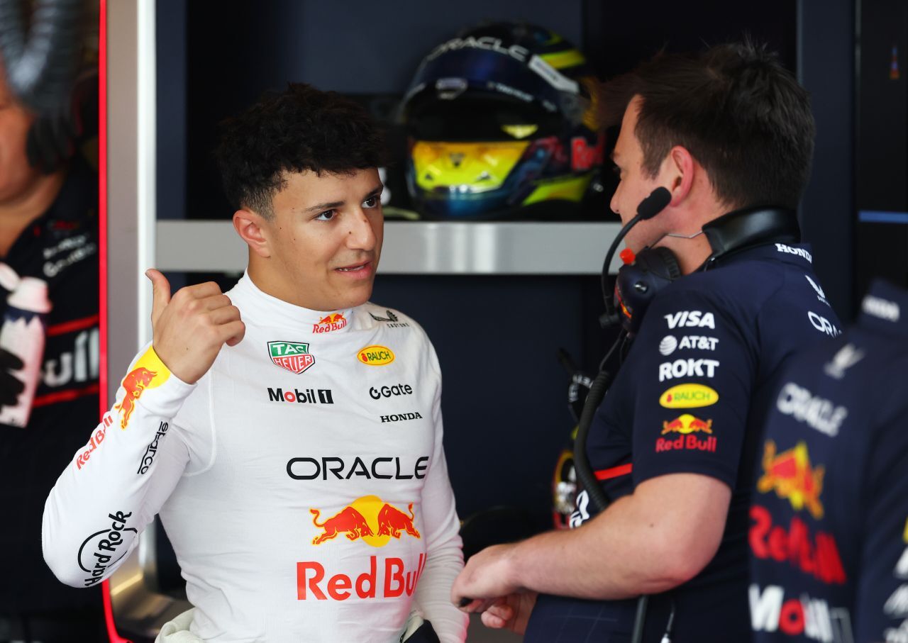 Hadjar ist nun in der Red-Bull-Racing-Box zu Hause.