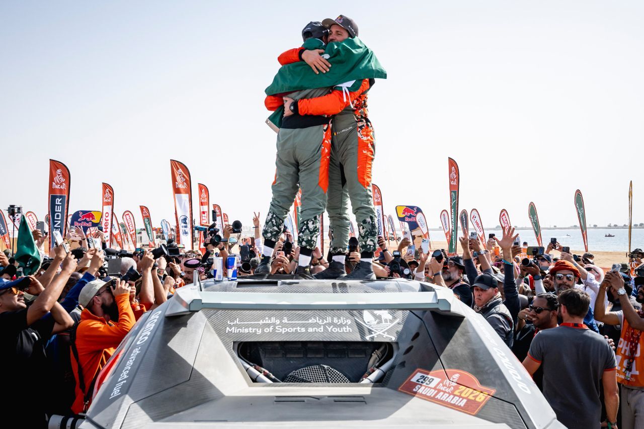 Nasser Al-Attiyah und Fabian Lurquin sind die Dakar-Sieger 2026 – für Dacia.