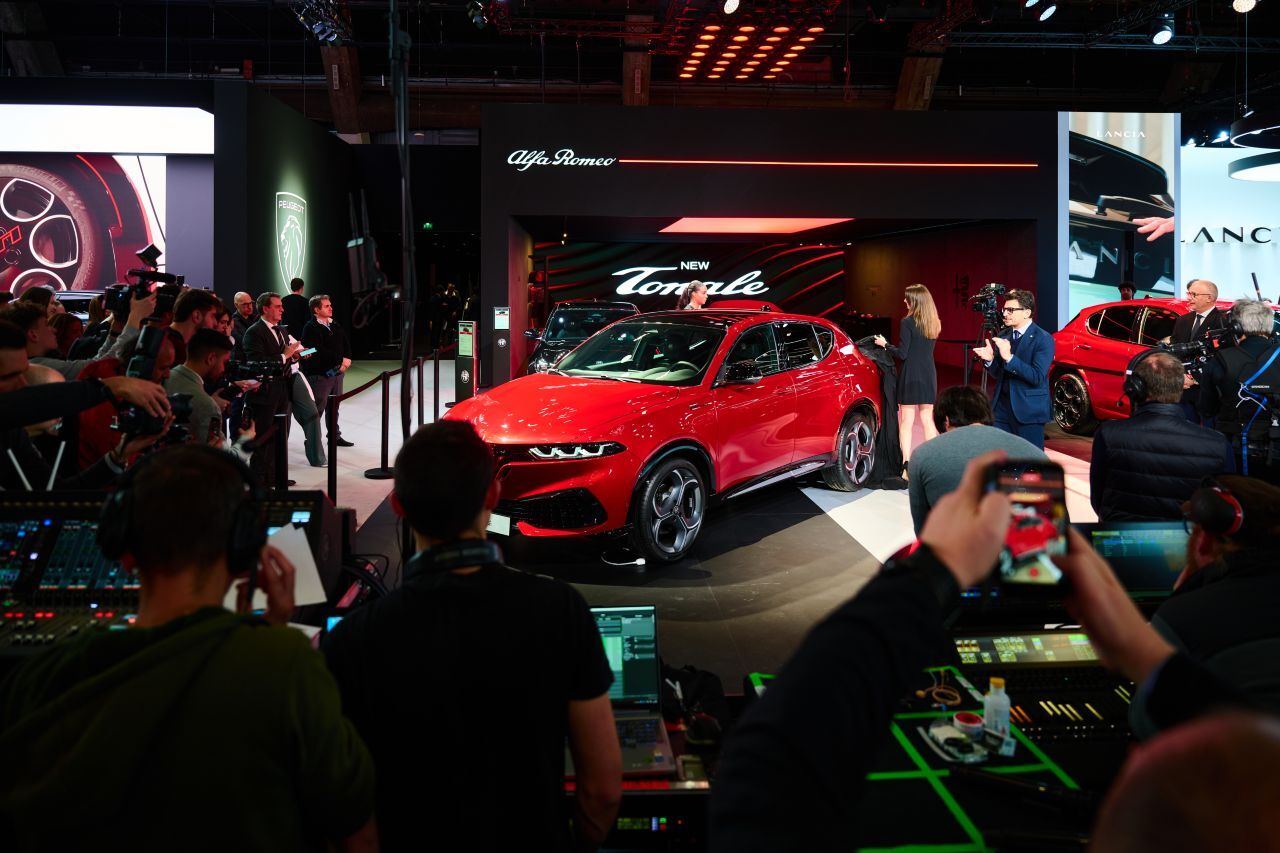 Alfa Romeo enthüllt den Tonale. „Wichtig ist es, dass die Marken ihre unterschiedlichen Charakteristika stärken