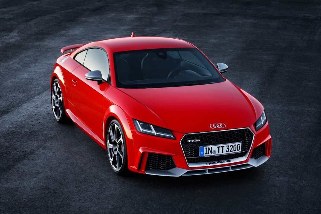 PREMIERE: AUDI TT RS Haben die Supercars  einen neuen Angstgegner?