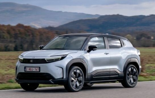 Die Kombination von Elektro- und Allradantrieb mit zwei Motoren startet hier schon knapp über 35.000 Euro. - Eins-plus-eins-Aktion