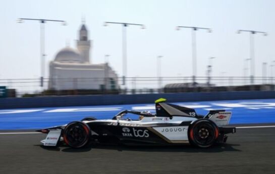Antonio Felix da Costa und Jaguar erobern bei der Formel E in Saudi Arabien neue Weltbestleistungen. - Weltrekorde für Jaguar