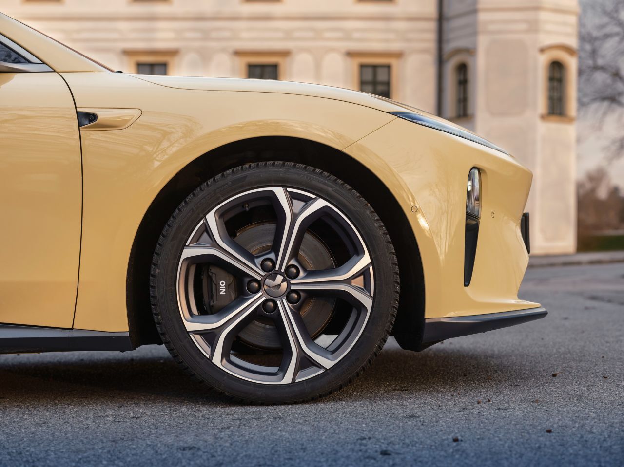 Hochwertige Machart und Verarbeitung sind augenscheinlich, …