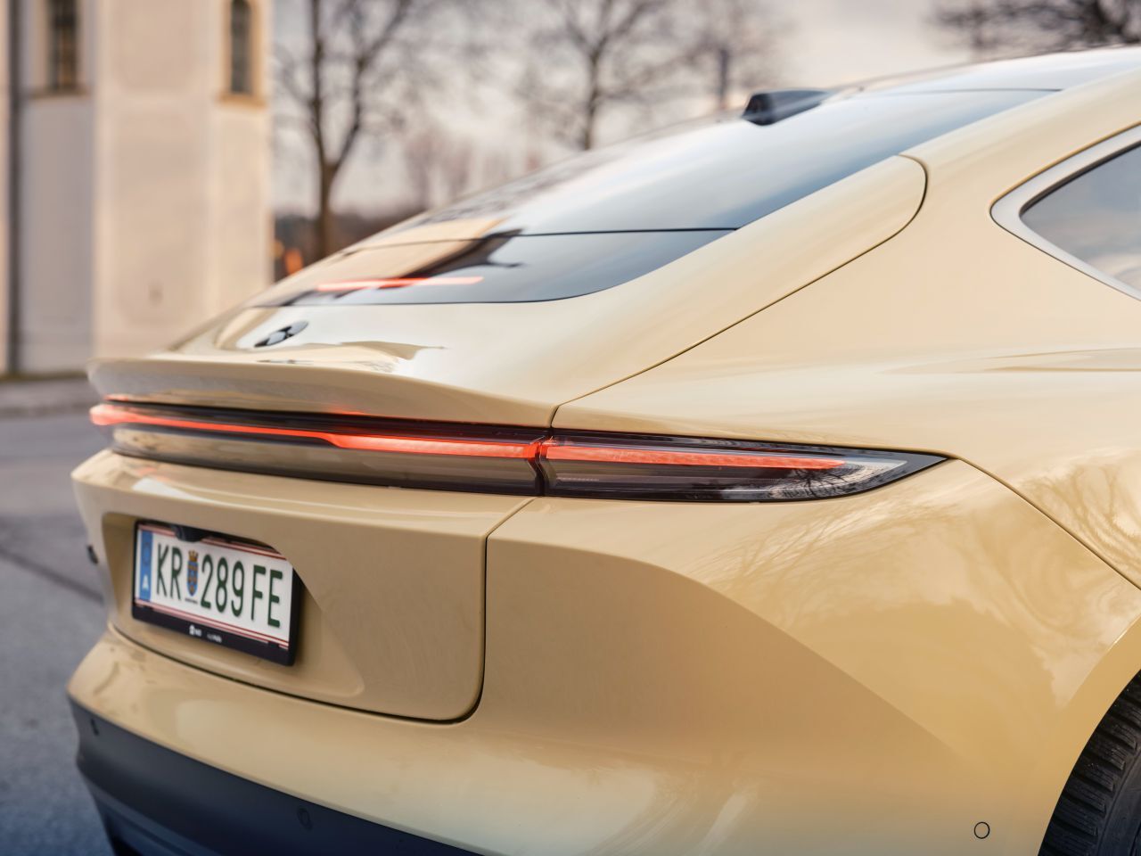 … das Ganze schaut auch für Ahnungslose nach Premiumauto aus.