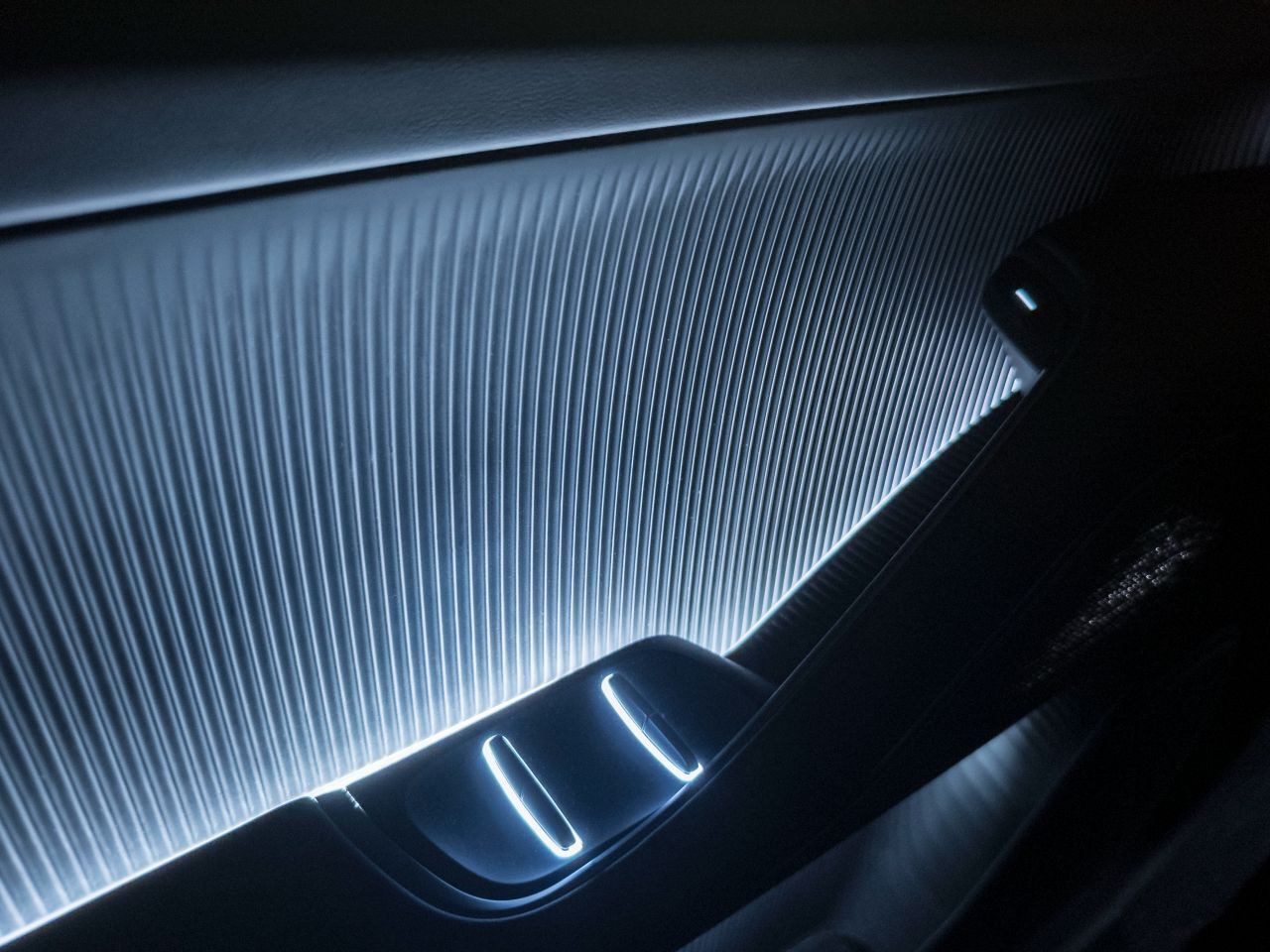 Die Oberflächen sind optisch und haptisch hochwertig.