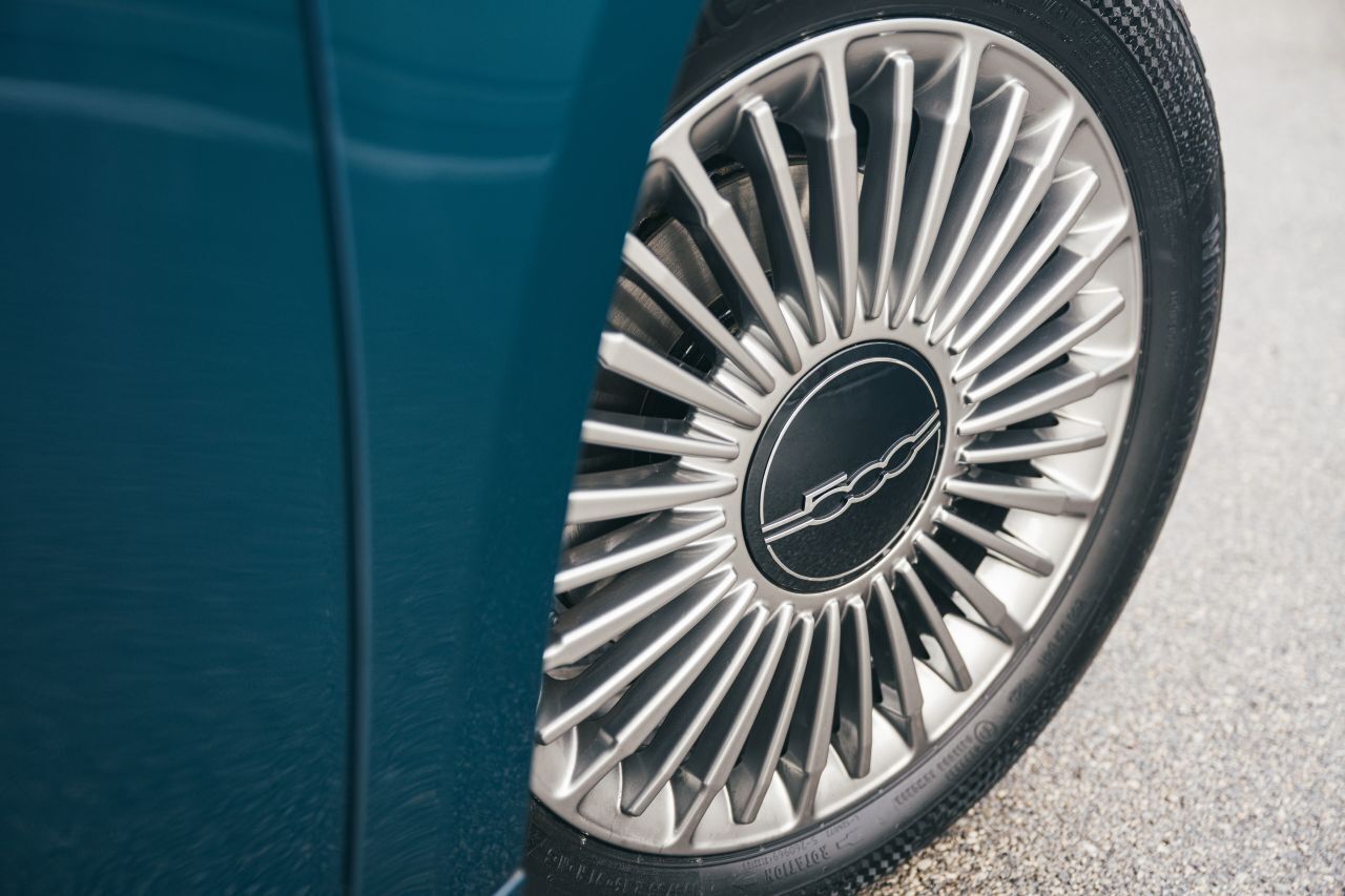 Künftig teilen sich Elektro- und Verbrennermodell nicht nur die Plattform …