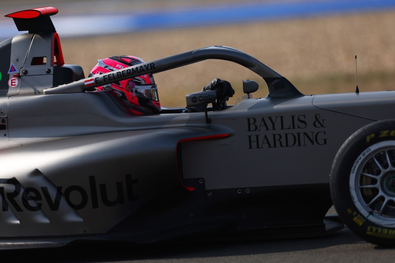 Emma Felbermayr fährt als einzige Frau im Audi-Nachwuchsprogramm, ihr Einsatzteam ist Rodin Motorsport.