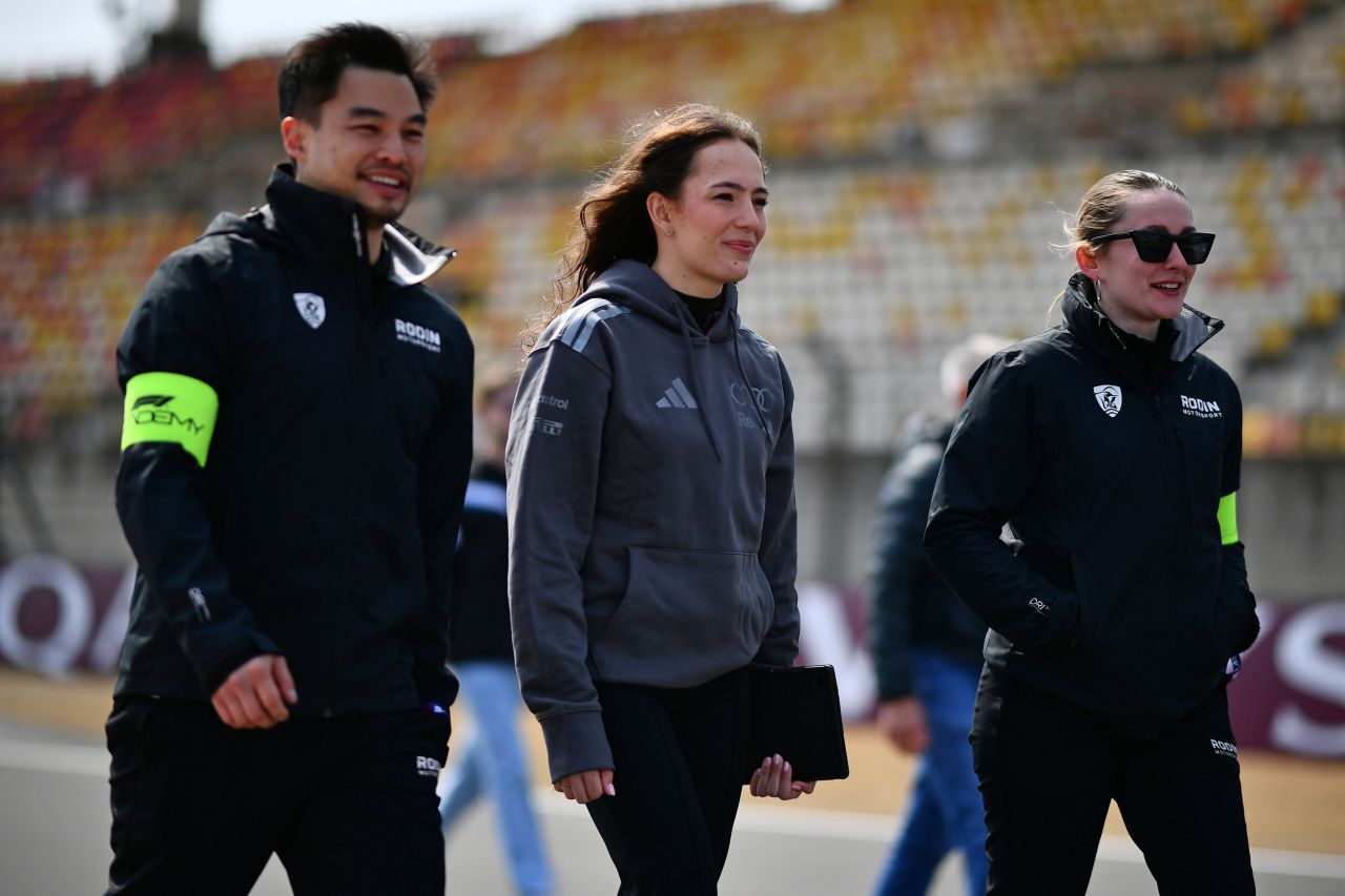 Emma Felbermayr in Schanghai beim Trackwalk.