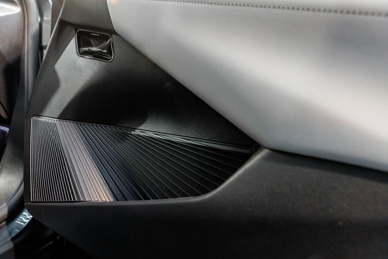 Raffinierte Auffächerung in der Türinnenseite.