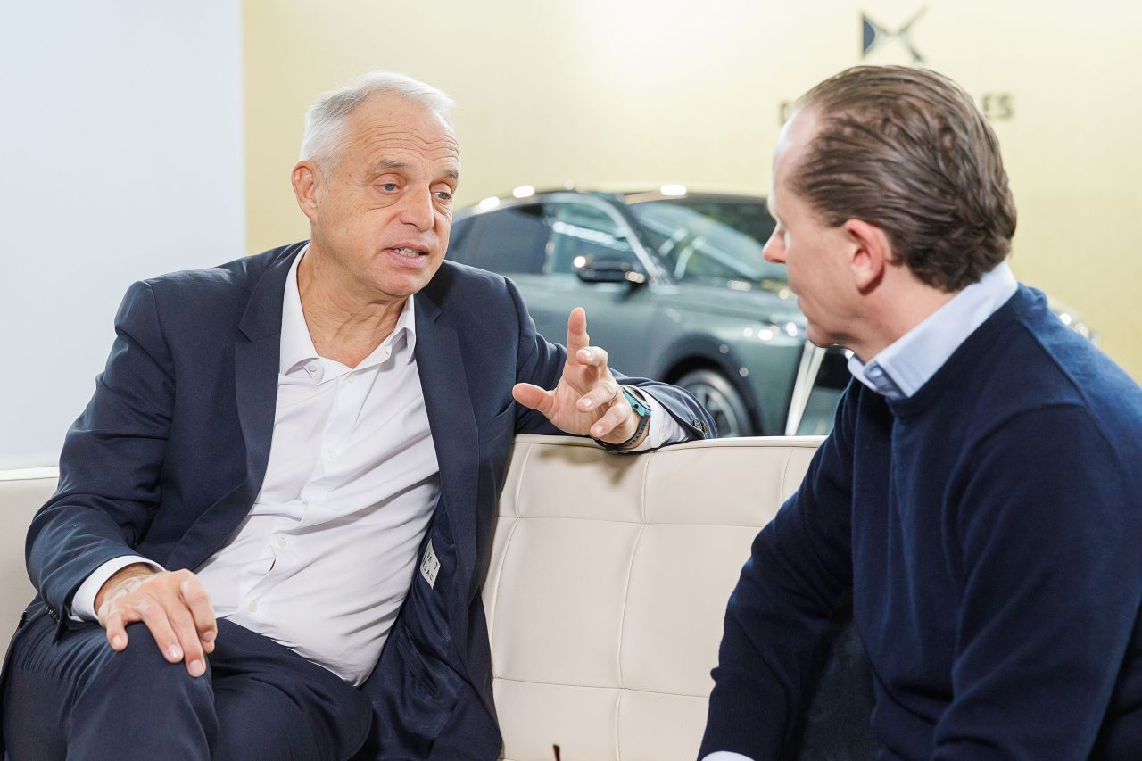 Am Rand der DS N°7-Premiere sprach Motorprofis.at mit Xavier Peugeot, dem CEO von DS Automobiles. Hier lesen Sie das ganze Interview.