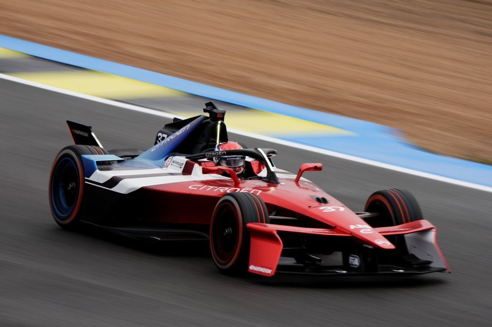 Citroen-Ass Nick Cassidy eroberte in Madrid die erste Pole-Position seines Teams. Bald bekommen die Franzosen eine völlig neue konzerninterne Konkurrenz: Opel stürmt ebenfalls mit einem reinen Werksteam die Formel E der Generation 4.