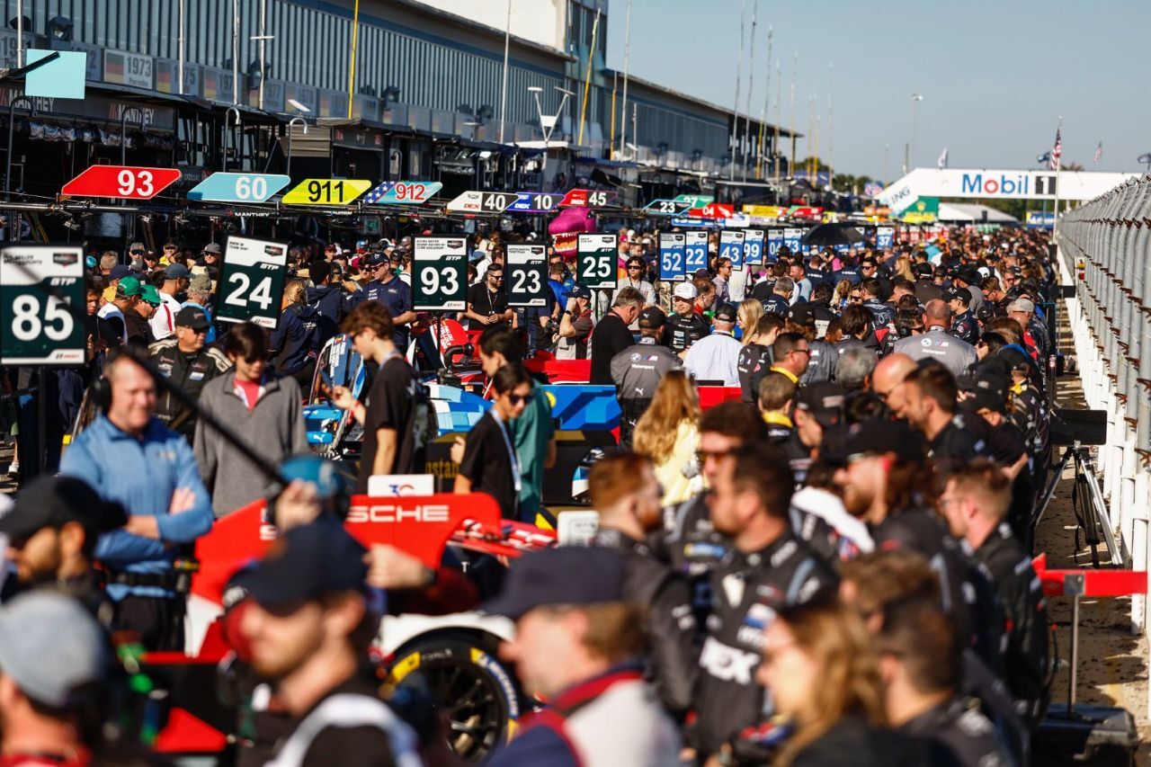 Fan-Ansturm in Florda.