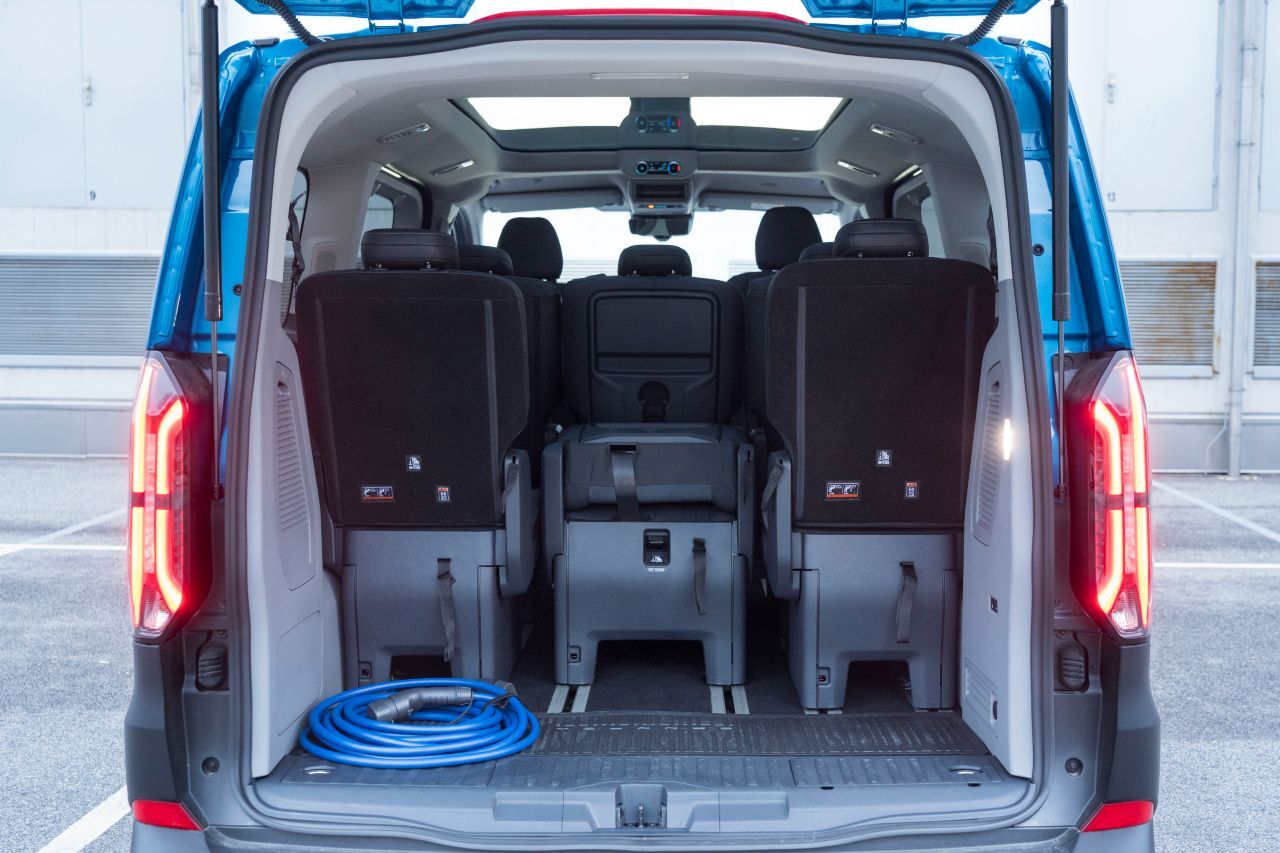 Beachtlicher Stauraum hinter der dritten Sitzreihe, hier in der L1-Variante mit 5,05 Metern Außenlänge.