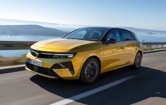 Opel Astra L Facelift 2026: Mit neuer Front, hochwertigem Licht und vier Antriebsarten. - Für immer jung