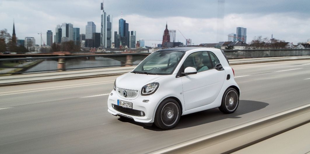 PREMIERE: SMART BRABUS