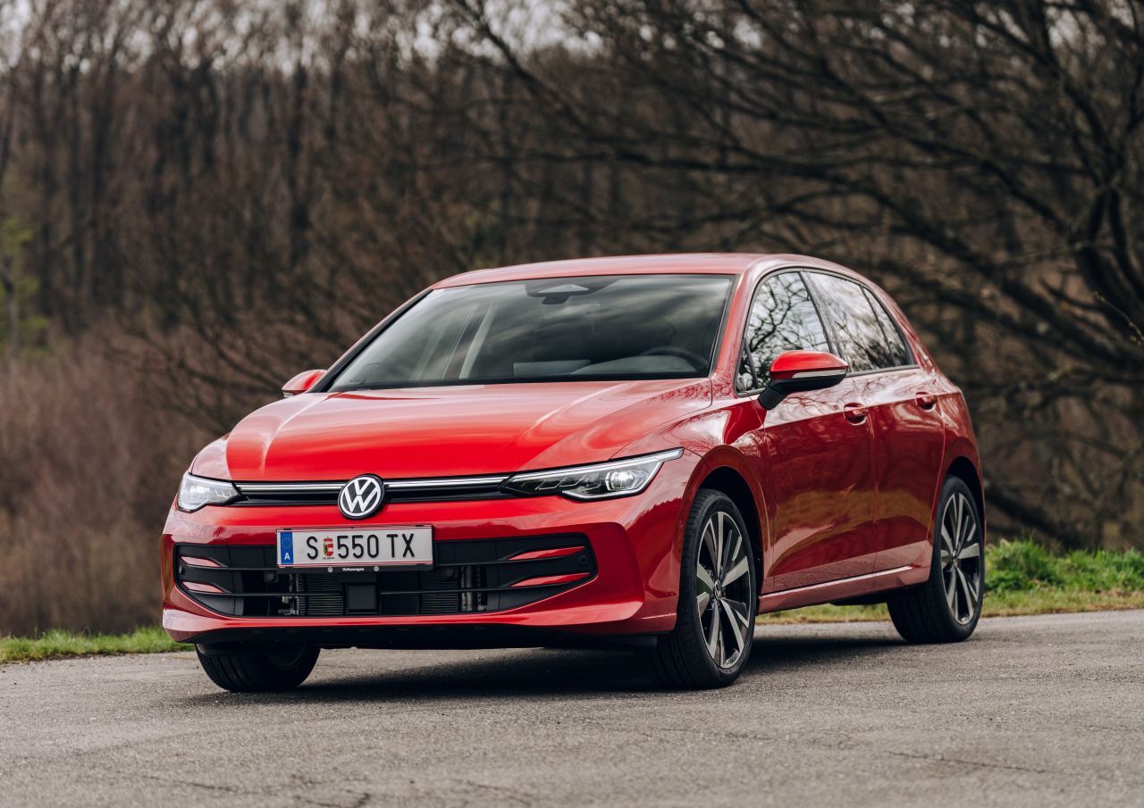 Die Falco Edition ist nicht übermäßig gestylt, mit modernen LED-Matrix-Scheinwerfern und 18-Zoll-Aluflegen aber serienmäßig gutaussehend.