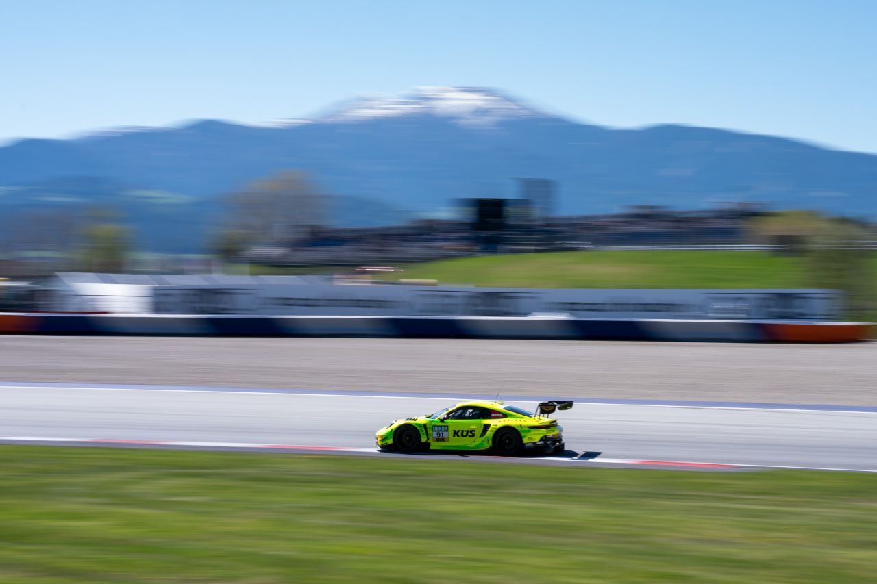 Eine der schönsten Rennstrecken der Welt: der Red Bull Ring, hier erfahren vom Linzer Thomas Preining.