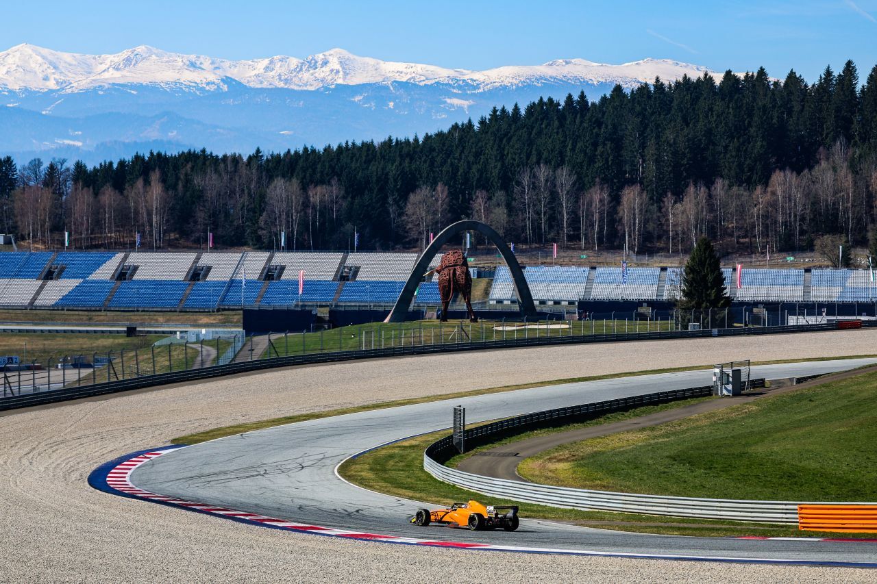 In der atemberaubenden Naturkulisse der Obersteiermark fährt Sebastian Wheldon dieses Wochenende seine ersten Rennen für MP Motorsport.