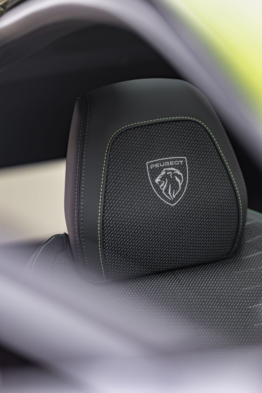 Die schönen Sitze überzeugen auf längeren Strecken.