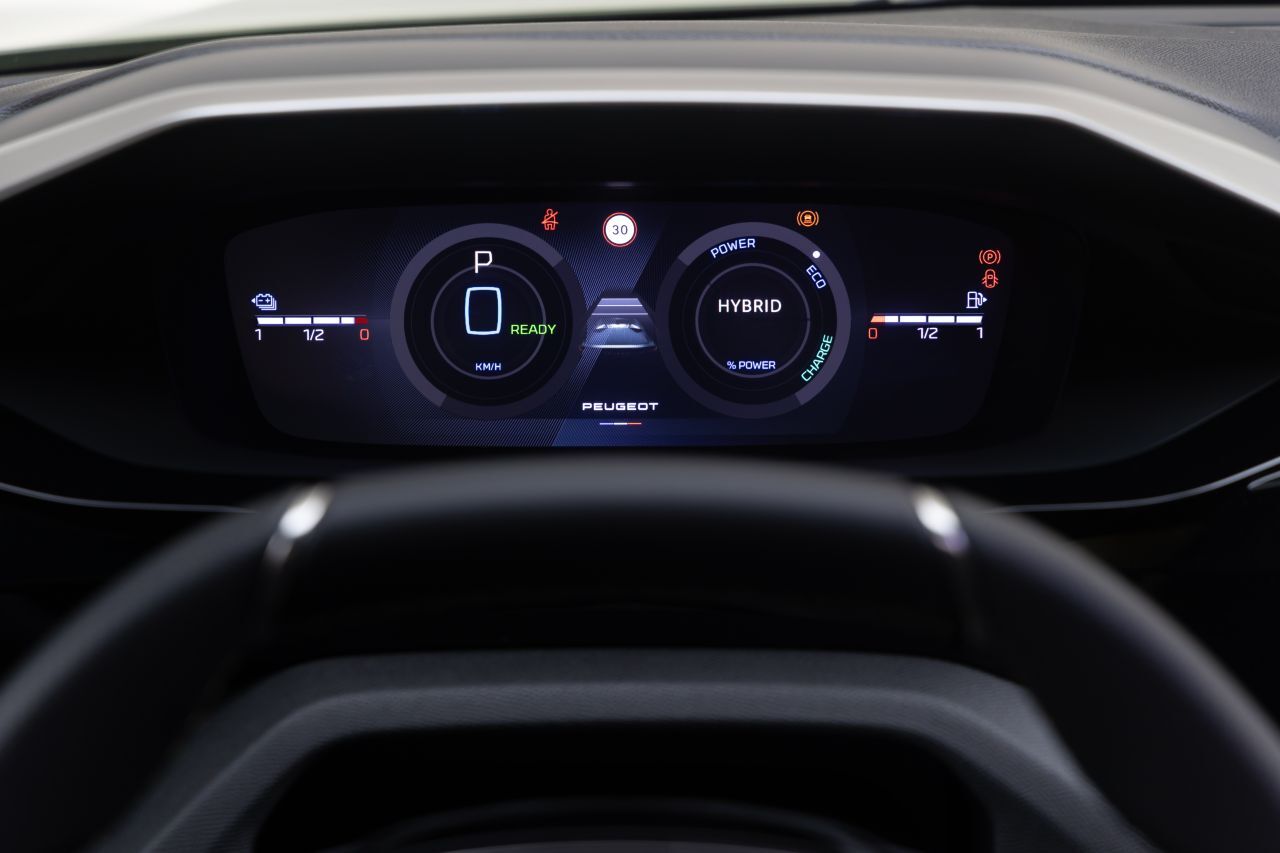 Überzeugt nicht alle, aber viele: Das i-Cockpit bleibt eine Besonderheit.