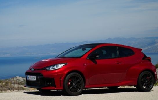 Wer das unverfälschte Rallye-Gefühl in einem modernen Neuwagen sucht, kommt am GR Yaris nicht vorbei. - Reifeprüfung des  Kraftzwergs