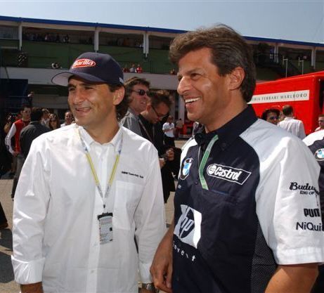 Bei seinen Teams war Alex Zanardi beliebt: Hier mit dem späteren Porsche-Motorsportchef Fritz Enzinger, der mit ihm bei BMW arbeitete.