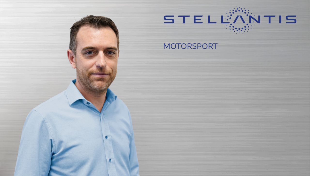 Olivier Jansonnie – der Chef von Stellantis Motorsport hat die Passion eines echten Racers. Der Motorsport taugt sowohl für die Markenbildung als auch für die Marken-Bildung, denn im Sport lernt man verdichtet und unter Druck.